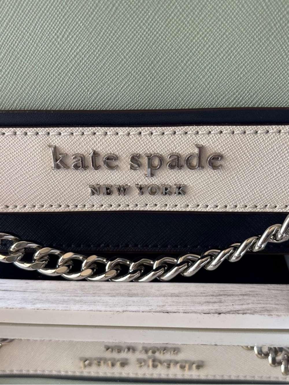 kate spade Mint & Cream Saffiano Crossbody Bag. NWOT - Picture 4 of 9